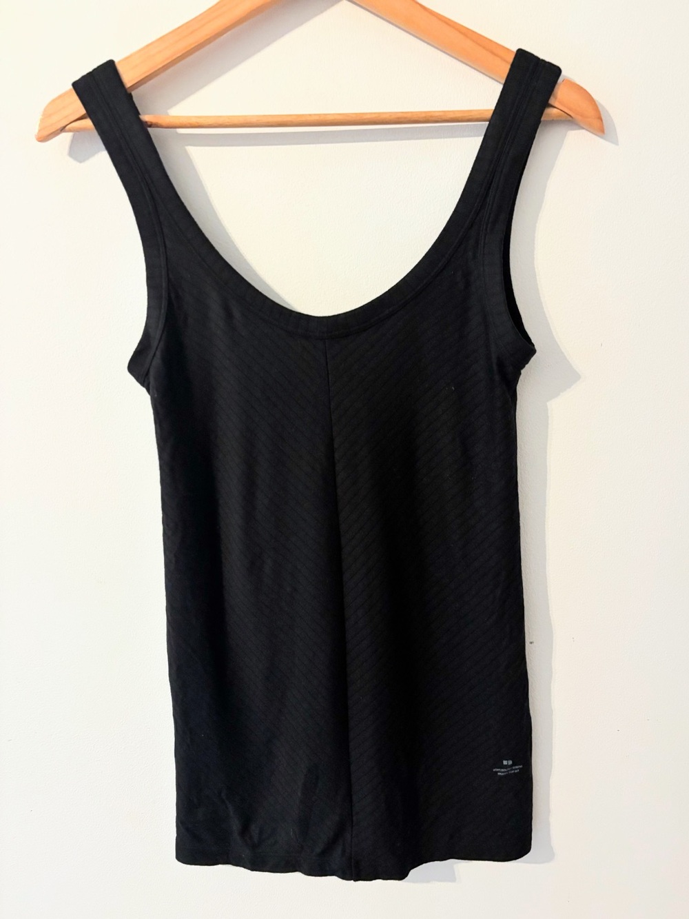 Alexander Wang x Uniqlo Heattech tank top black medium women
